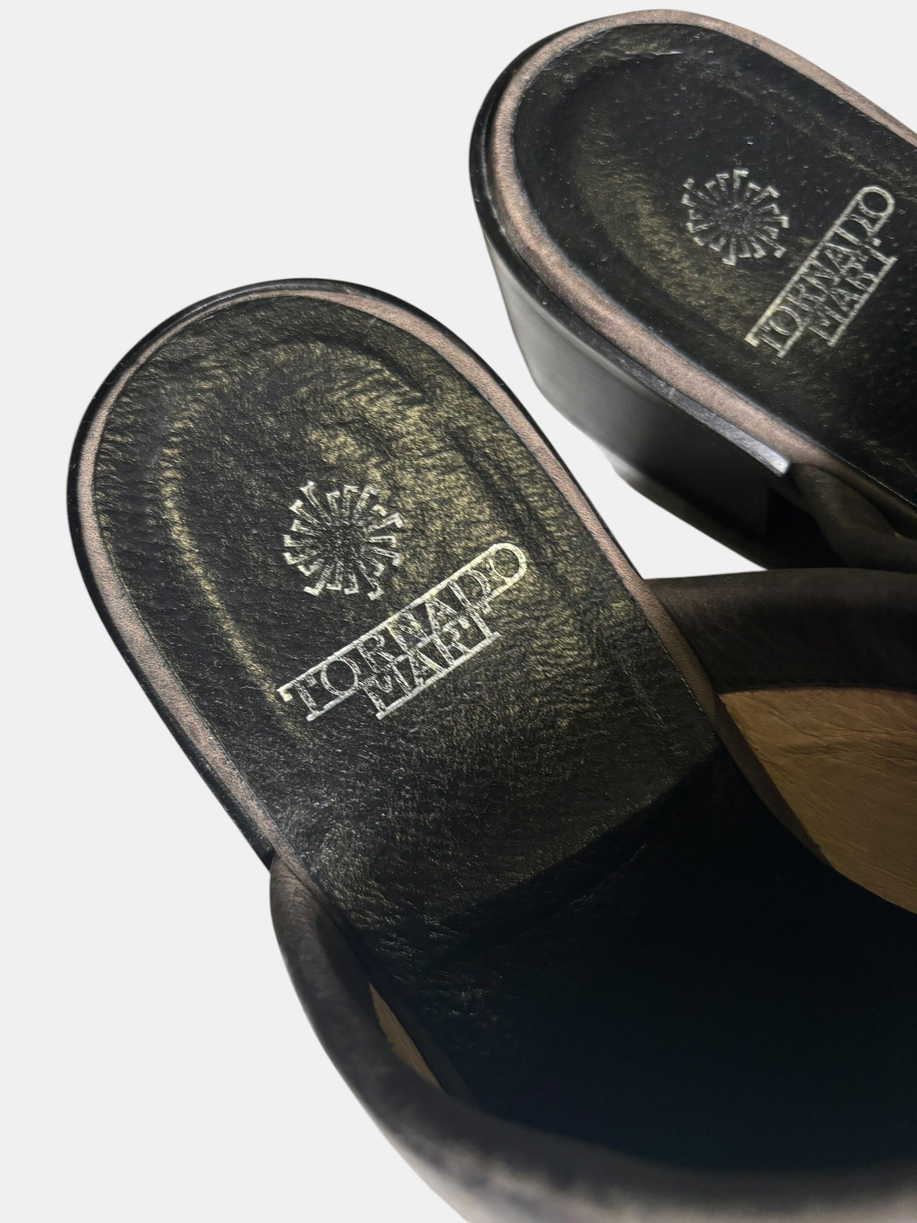 Tornado Mart J-Rock Feather Pointed Toe Mules
