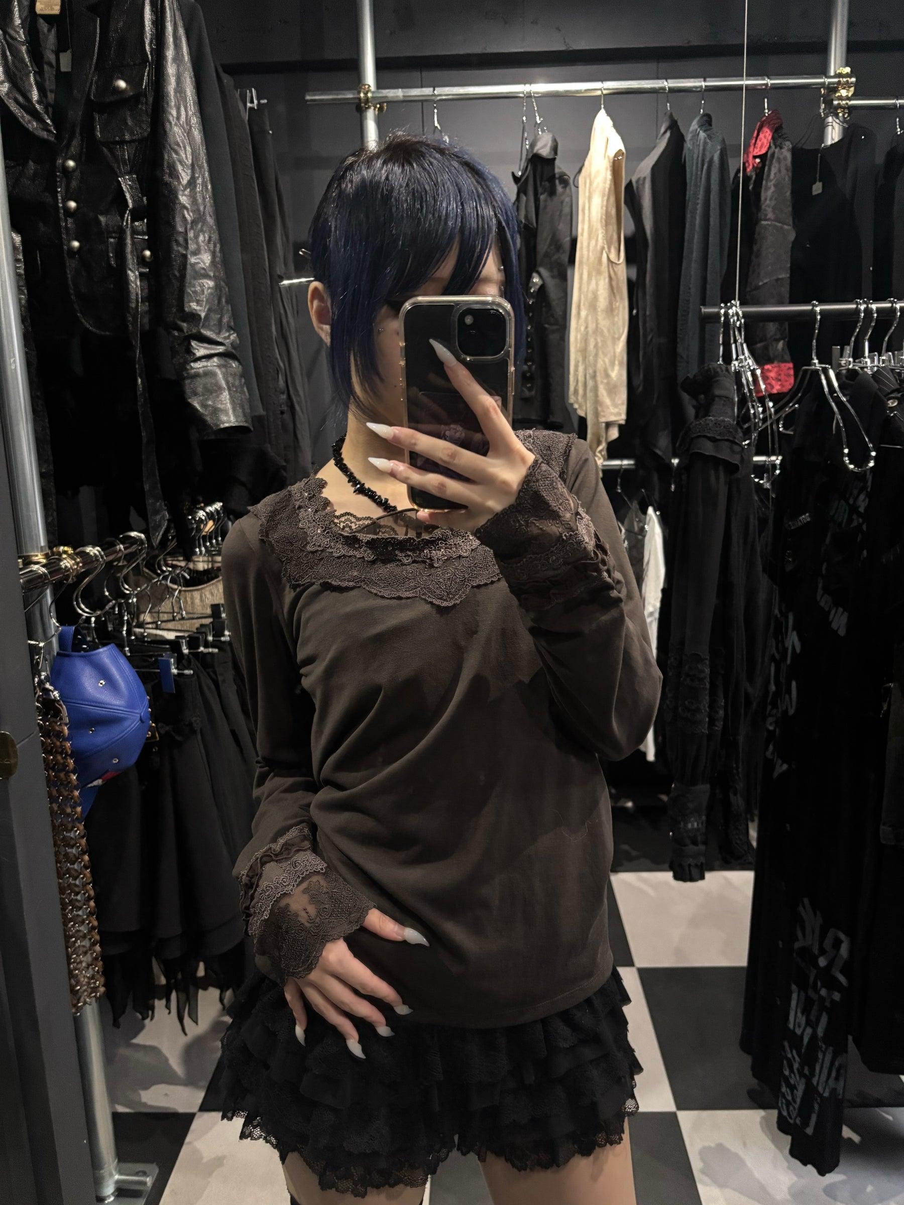 axes femme Lace-Trim Long Sleeve Top